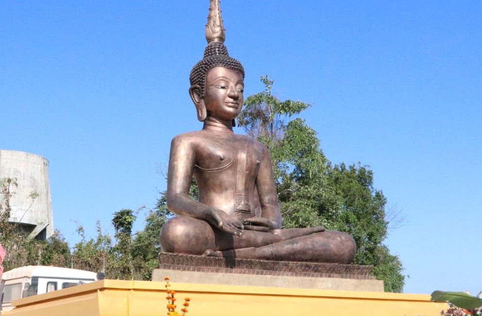 LXML Sepon Supports Casting and Consecration of Ongteu Buddha Statue in Savannakhet Province